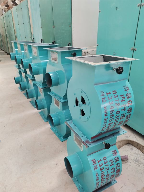 億泰糧油機械成品庫房